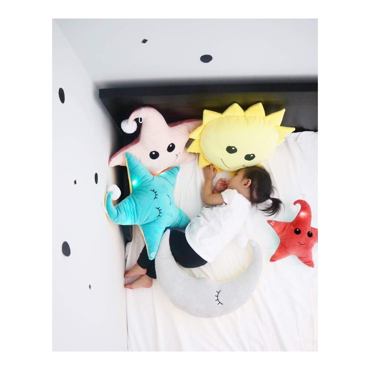 Kokoons Plush with LED & Sound - Ivory Moon