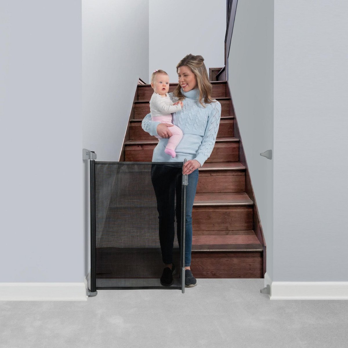 Retractable Safeway Gate - Black