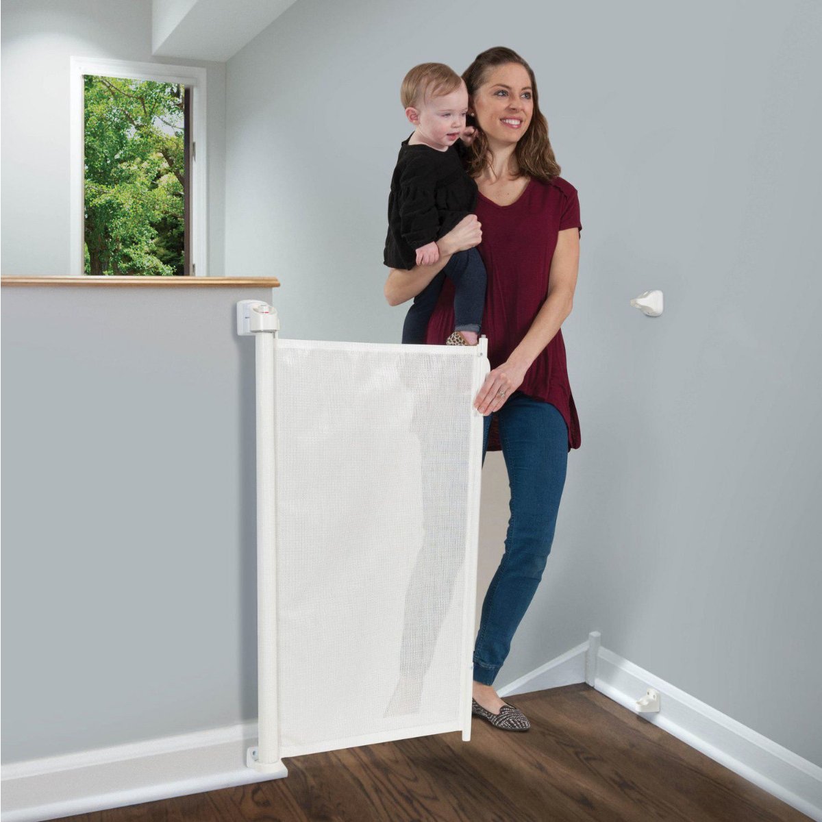 Retractable Safeway Gate - White
