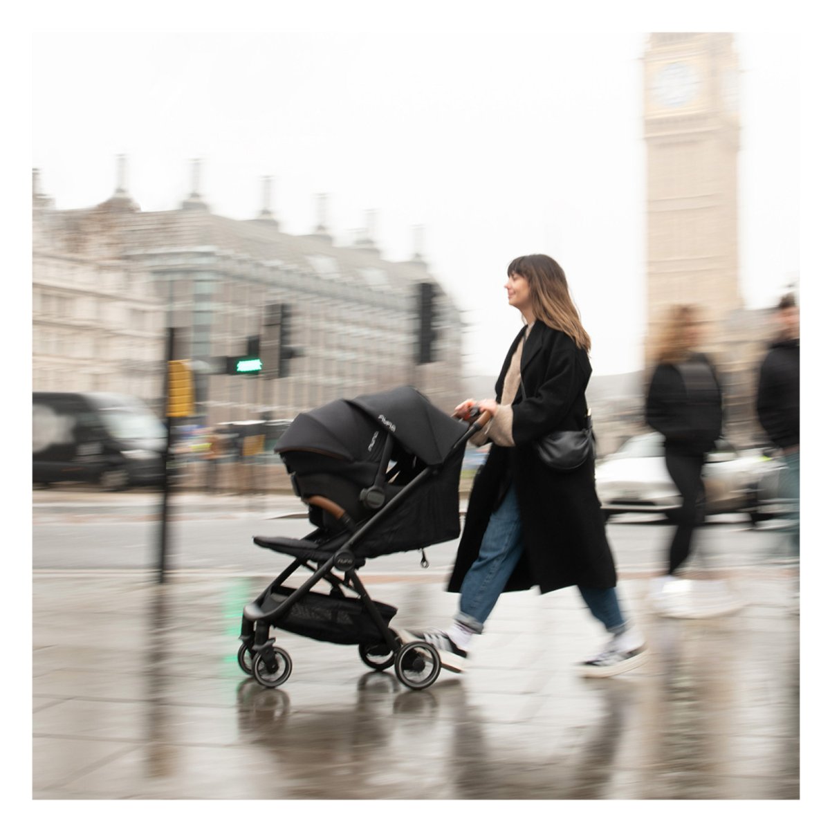 PIPA URBN Infant Car Seat Caviar